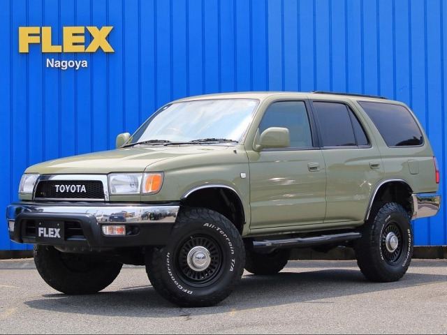 ハイラックスサーフ2.7 SSR-X ホワイトプレミアム 4WD