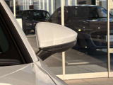 細部までこだわりぬかれたエクステリアデザイン。ドアミラーからもAudiの上質さが感じられます。
