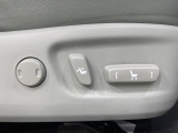 【パワーシート】スイッチ一つで簡単にシートの微調整が可能!電動だから力もいりません!快適なシートポジションにセットして、快適なドライブをお楽しみください。