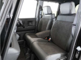 ◆運転席・助手席◆室内は、シートクリーニングや各部の徹底した清掃を実施し、消臭・除菌処理を行っています。しかも、全ての差上で天然成分の薬剤にこだわり安心・安全へも配慮しています。