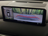 【360&deg;ビューモニター】専用のカメラにより、上から見下ろしたような視点で360度クルマの周囲を確認することができます☆死角部分も確認しやすく、狭い場所での切り返しや駐車もスムーズに行えます。