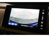 バックカメラが装備されており、後方の安全確認はもちろんのこと狭い場所での駐車や雨の日・夜間など視界の悪いコンディションでのストレスの軽減にもなります!