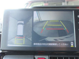 車両を上から見たような映像をディスプレイオーディオ画面に表示するパノラミックビューモニター