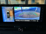 アラウンドビューモニター装備で、バックや縦列駐車の際に上から見た映像があなたをサポート!