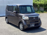 【セキュリティアラーム】車両の盗難や不正侵入を防止するための警告装置が付いています。警告音やハザードランプの点滅で周囲に異常を知らせてくれます