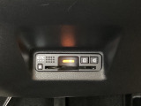 ハンドルの右下にETCがついています。高速道路の料金所の通過も楽々です。カードの取り出しもしやすい場所についています。