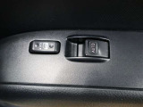 運転席パワーウインドウです。