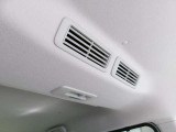 前席の空気を後席にも循環させれますよ^^これで車内は快適ですよね^^