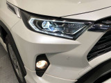 ★LEDヘッドライト★LEDは明るく遠くまで照らす光量で夜間走行の視認性を高めます。長寿命で省電力!見た目もスタイリッシュです。