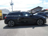 新車登録から5年目まで、最長4年間の走行距離無制限保証をご用意。ご購入後も安心が長く続きます。