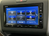 AVメニューはご覧の通り、様々なコンテンツに対応、ドライブを楽しく演出できます。詳しくはスタッフへお尋ねください