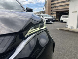 暗闇でも前方をくっきりと照らしてくれるライトです。夜の運転でも安心ですね。