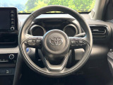 インテリアに合わせたデザインのステアリングは、運転される方のことも考え、運転しやすい形状、大きさです。是非一度、実際に触ってお確かめください。