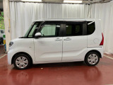 【スマートアシスト搭載車】 衝突回避支援ブレーキ機能(対車両・歩行者)、衝突警報機能(対車両・対歩行者)、誤発信抑制制御機能などの機能で安全な運転をサポートします。