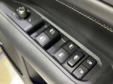 お客さまが車をお乗りになるうえでの、あらゆるサポートをすることが大切だと考えています。お客様とのコミュニケーションを大切に、新車はもちろん良質な中古車をいつでもご提案できるよう準備しております。