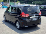 リアはプライバシーガラス付です。見た目もかっこいいですよね。また、太陽光を防ぐので冷房の効きを良くする効果もあるんです。エアコンを控えめにすれば燃費向上も見込めますよ。