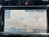 純正ナビを装備。タッチパネル式で使いやすく、お出かけもラクラクです。
