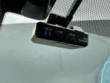 日産純正ドライブレコーダはオールインワンタイプ、フルハイビジョン録画対応で高精細な映像を記録できます。記録した映像は、ナビゲーションでその場で確認できます。