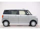 県内13店舗にて常時500台以上ダイハツ車を展示中です。見て、触って、納得のいく一台をぜひ見つけてください。