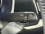 【オートライト(AUTO)】外の明るさをシステムが感知して、自動でヘッドライトが点灯します!ヘッドライトをつけ忘れを防ぐ便利機能です。