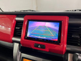 バックカメラがしっかり映るので、後ろが見やすく安心して駐車できますね