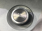 【ドライブモードスイッチ】コンフォートな乗り味からスポーティな乗り味までスイッチ一つで切り替え可能。シーンや気分に合わせたモードを選べば、いつものドライブがより一層楽しくなります♪