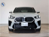 ☆BMWの代名詞とも言える【キドニーグリル】一目見ただけでBMW車であると認識できる確固たるアイコンとして存在感を放ちます☆
