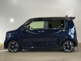 弊社のお客様からのワンオーナーの下取り車で入荷しました。外装には使用に伴っての小さな擦り傷等は有りますが、大きく目立つ物ではございません。コンデション良好なお車です。