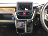 温度を設定すれば、自動で車内の温度管理をしてくれる優れものです♪ATミッションで運転楽々