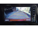 バックガイドモニターで、後方を確認しながら安心して駐車することができます。運転初心者も熟練者も必須の機能ですよ!