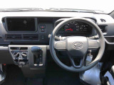 運転中も見やすいメーター。