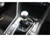 6速MTのお車です♪直感的な操作を楽しむことができます!