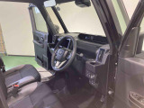 納車前にはプロのメカニックが点検、整備を行いますので安心してお乗り頂けます!!