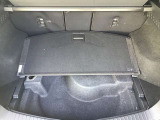 トランク下部にも収納できます。