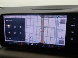 【純正ナビゲーション】BMWのナビゲーションは操作性も良く、詳細な地図情報と交通状況を見やすく表示し、快適なドライビングをサポートしながら目的地までナビゲートします