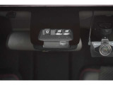 【安全支援】 安全運転支援システムが装備されています。