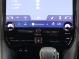 デュアルオートエアコンはもちろん、シートヒーター・シートベンチレーション・ハンドルヒーターを装備しております!四季を通じて快適にお過ごしいただけます☆