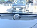 【Bowers & Wilkins】ボルボの上級プレミアムオーディオ。車内空間という特殊な環境に100年以上の伝統を持つイェーテボリ交響楽団の音響を再現した「コンサートモード」を搭載。