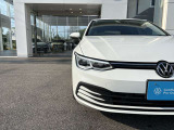 一目でVolkswagenとわかる顔です!