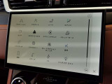 新インフォテイメントシステム「Pivi Pro」に搭載される3Dサラウンドカメラシステム。車輌AIにより車輌を含む周囲の映像を立体的に表示。よりスムーズな駐車や発進が可能となります。
