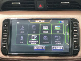 高性能で使いやすい日産純正ナビゲーションです。フルセグTVも鑑賞出来るしBluetooth機能付なのでお手持ちの携帯電話でハンドフリー通話も出来ます。