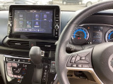 停車中にブレーキペダルを踏み続けなくてもブレーキ保持ができるオートマチックブレーキホールド機能もついております。
