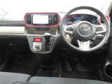 ぜひ展示車の運転席に座ってみてください。