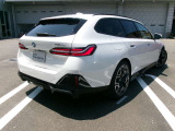 BMWプレミアムセレクション館林では、高年式低走行モデルからMモデル、年式が経ちなかなかディーラーでは見かけないモデルまで幅広いラインナップで認定中古車を取り扱っております。品質に自信があります。