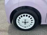 ボレロ専用デザインのアルミホイール。        155/65R14