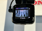 社外ドライブレコーダーがフロントに付いております!万が一の時や楽しいドライブシーンの記録・再生が可能です!