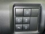 アイドリングストップ機能がついているので、停車時にエンジンを止めて燃料消費を抑えます。環境にもお財布に優しいですね♪