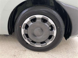 純正スチールホイールキャップ付です!タイヤサイズは185/65R15