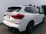 名鉄AUTOオリジナルコーティングMコートをはじめウインドフィルム施工、ドライブレコーダー取付、BMWパフォーマンスアクセサリーなど各種承ります。