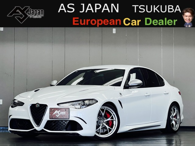 ジュリア クアドリフォリオ アルジェント 30台限定車 トロフェオホワイト
